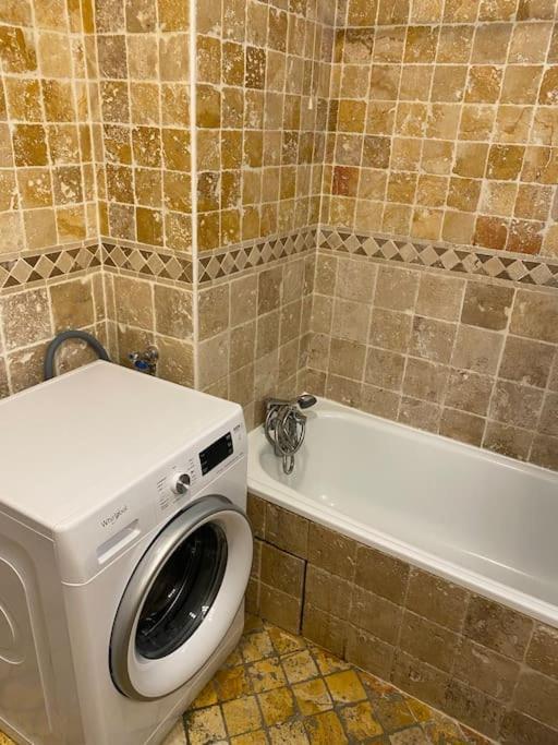 Grasse : Centre Ville Superbe Appartement 2 Chambres Zewnętrze zdjęcie